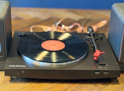 Audio Technica Turntable ATLP3 + Q acoustic 2010 Speakers