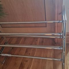 Shoe stand