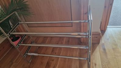 Shoe stand