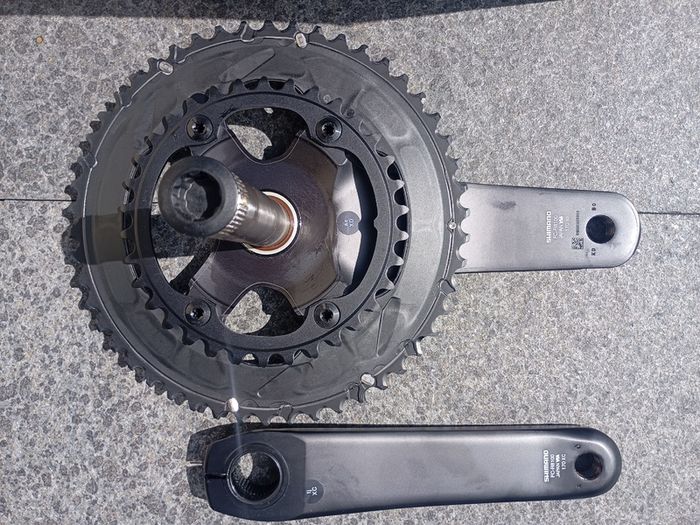 Shimano Ultegra FC-R8100 Crankset - 2x12-speed - black
