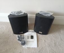 passive speakers 100w 8ohm with wall brackets