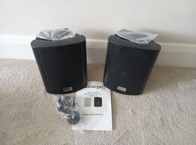 passive speakers 100w 8ohm with wall brackets