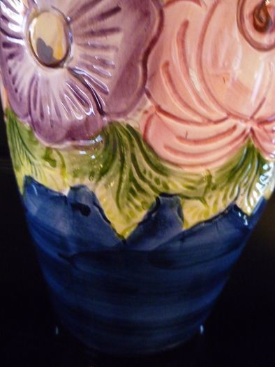 Ornamental Tall Decorative oriental Vase Immaculate