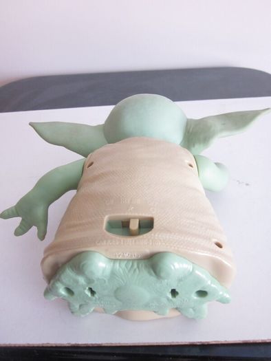 Hasbro Star Wars Mandalorian 7" Talking  Baby Yoda Toy 2020