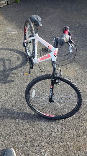 Mountain Bike 26  90 Quick Sale
