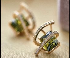 Zirconia stud earring