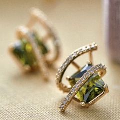 Zirconia stud earring
