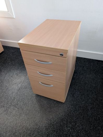 Office cabinet (3 units)