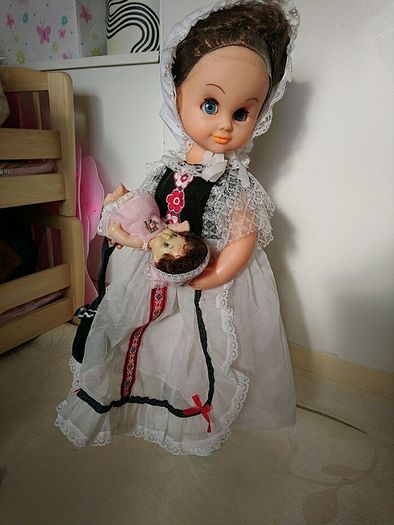 musical doll