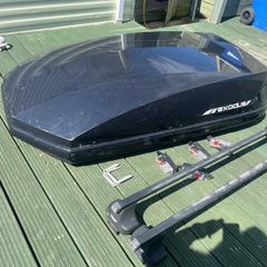 Halfords Exodus 470L Roof Box