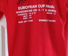 Signed Man Utd European Cup Final 1968 T-shirt