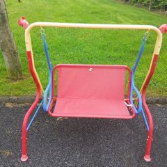 Kids swing