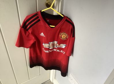 Manchester Utd T-shirt age 8/9