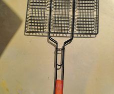 Barbecue fish basket