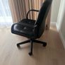 Black office chair Image 2