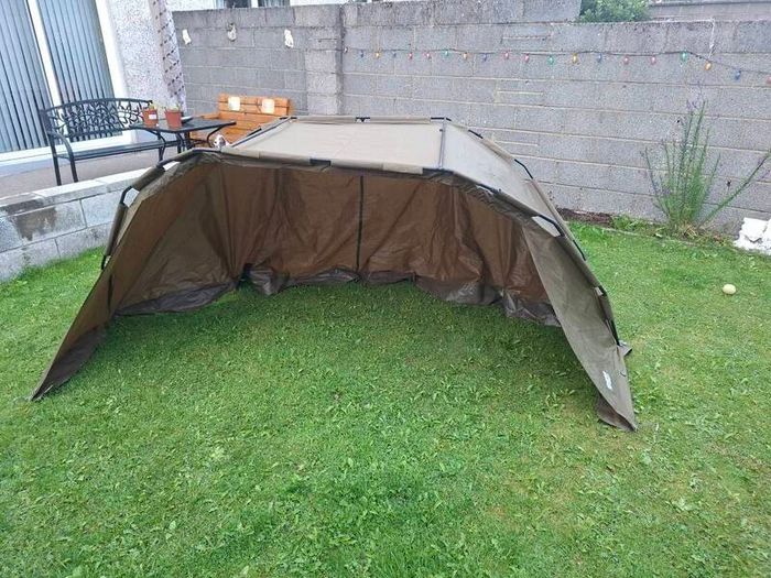 biffy fishing tent