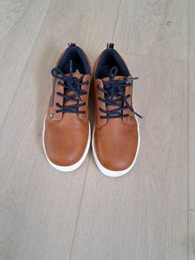 Boys shoes