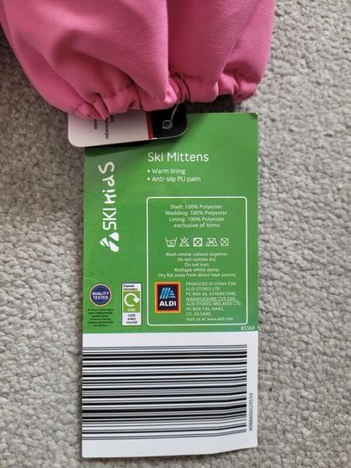 BNWT Girl's Ski Mittens, size: 3-4 years