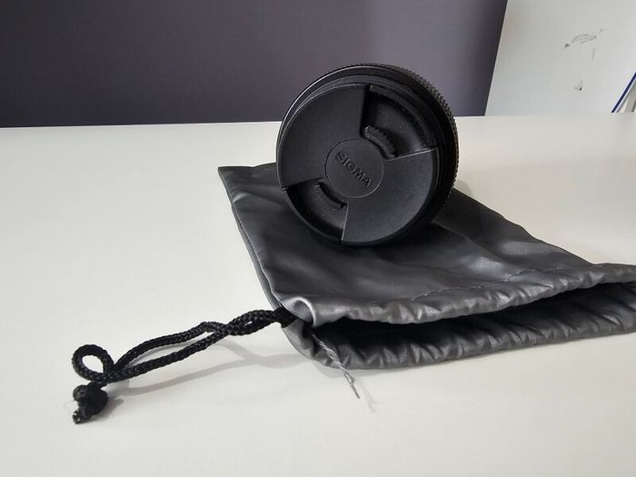 Sony A6500 and Sigma 30mm f1.4 lens kit (Euro 590)