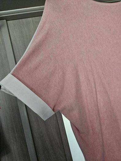 Pink and white top