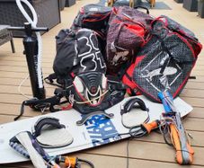 Complete Kitesurfing Setup 4 Kites Board, Bars, Harness & Pump