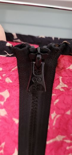 ESCADA SPORT fuschia silk mix 2-way full zip skirt Sz 36 (Fit 10UK) - Rrp 345 (New)