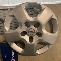 Opel Vivaro A Hubcap