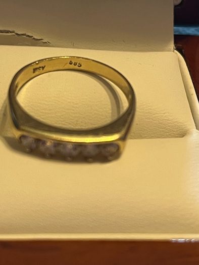 Eternity Ring .. Diamond & 14ct Gold