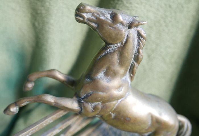 Vintage Large Solid Brass Horse on Base Horse Jumping Gate 11" x 9,5"