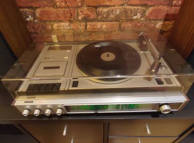 Phillips Vintage Vinyl Player (Read Ad)