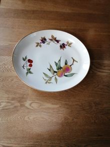 Royal Worcester Evesham Gold Serving Plate Porcelain New