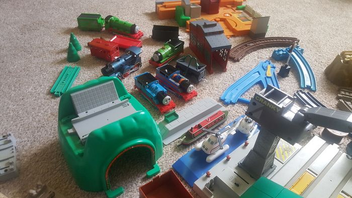 Thomas and friends battery powered big set