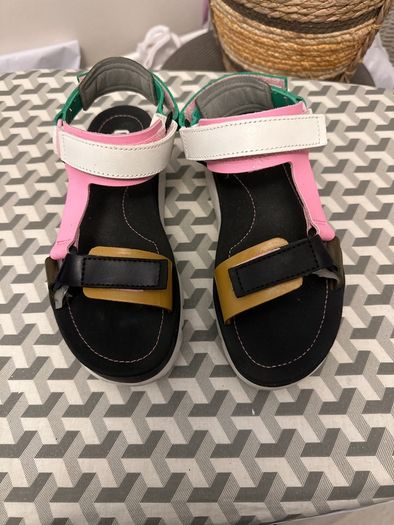 Camper sandles