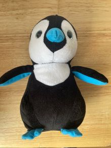 Penguin soft toy by Bananas