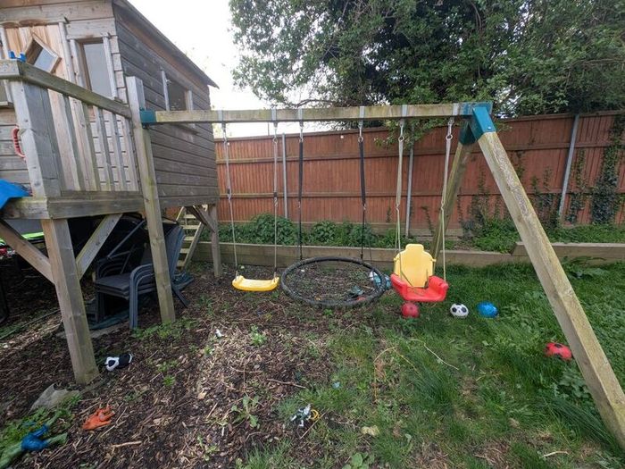 Playhouse/swing set