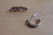 New pretty stud earrings with sparkly beads