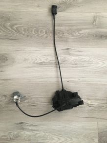 2011 renault clio rh front door lock