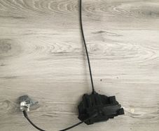 2011 renault clio rh front door lock