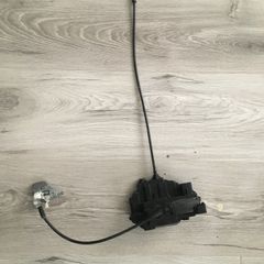 2011 renault clio rh front door lock