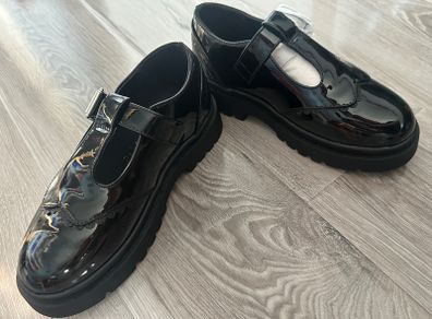 Girls Shoes