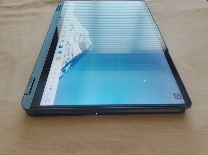 Lenovo ideapad Flex 5i 2 in 1 12th gen i3