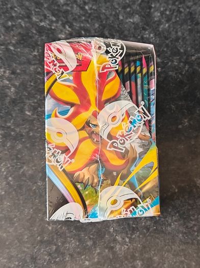 FREE Tracked Shipping. Pokemon Chaos Rising Booster box