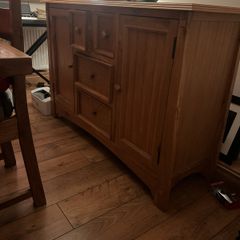 sideboard oak.