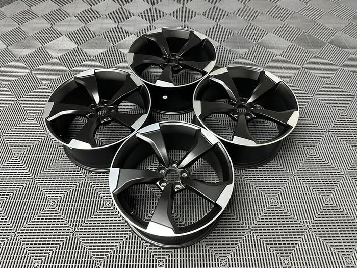 20" Inch Audi RS3 Style Alloy wheels A4 A5 A6 A7 A8 Q3 Q5 Q7 Vw Tiguan Skoda 5x112