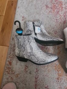 boots