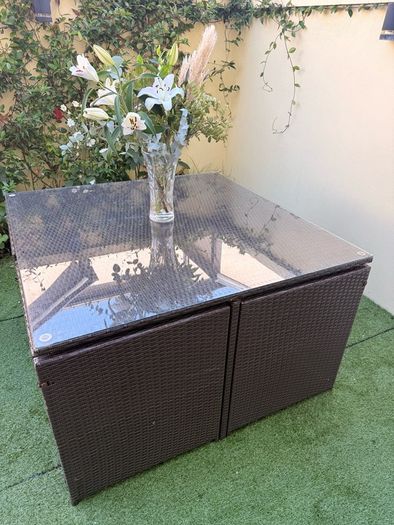 Rattan 4 seater garden table and chairs