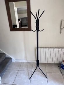 Black Metal Coat Stand