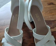 ladies white block heels size 4