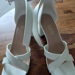 ladies white block heels size 4