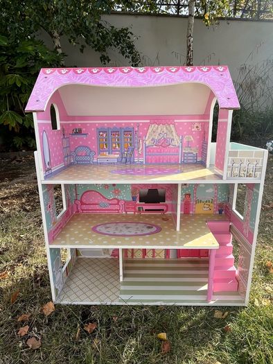 doll's house